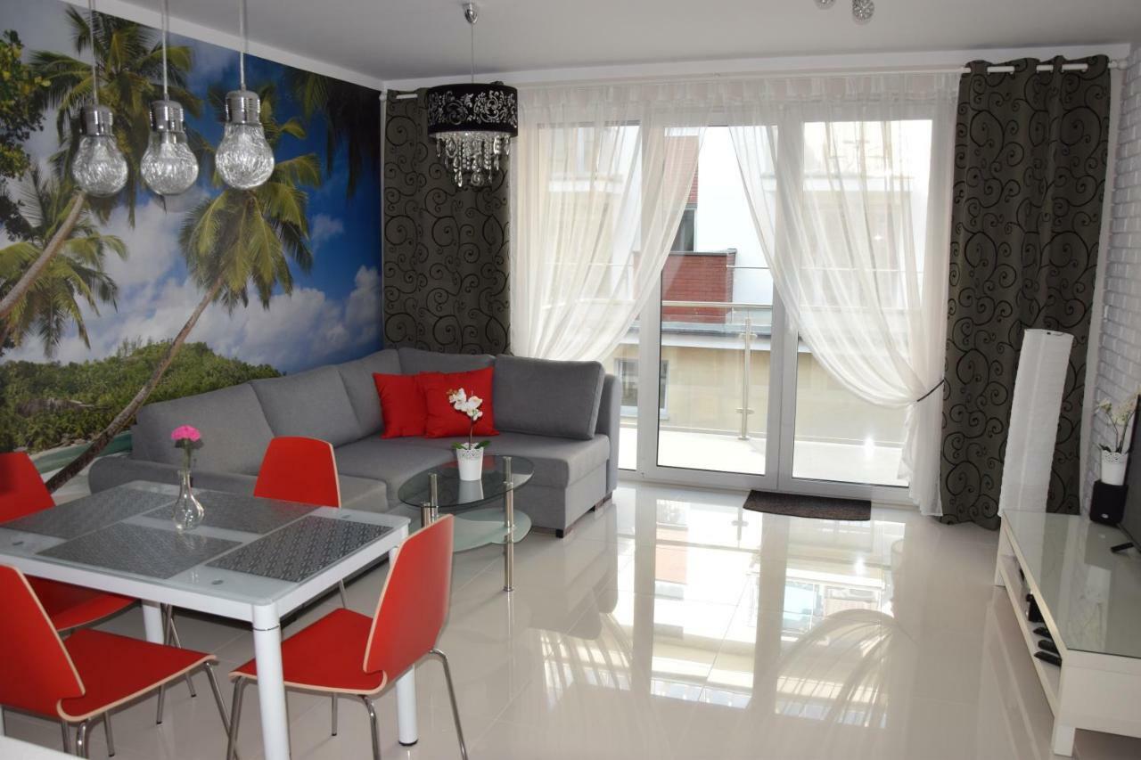 Apartament Ibiza przy plaży Rewal Zewnętrze zdjęcie